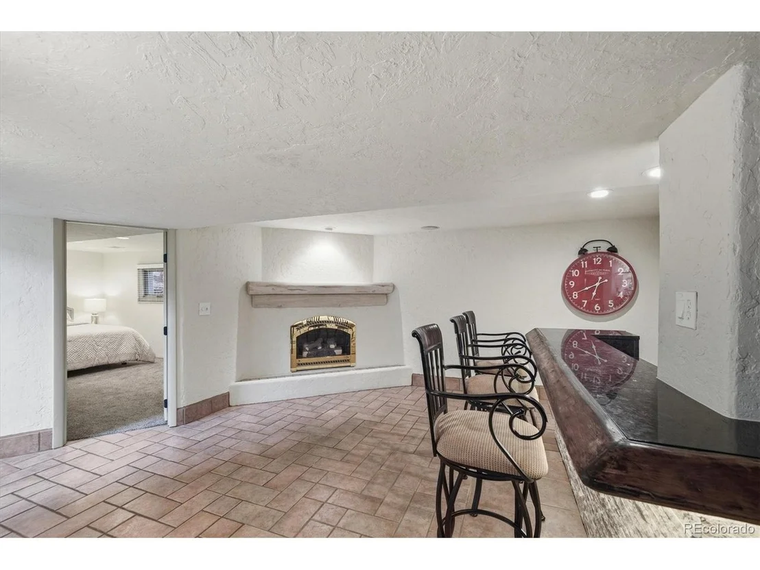 Photo of 6195 Apache Dr
