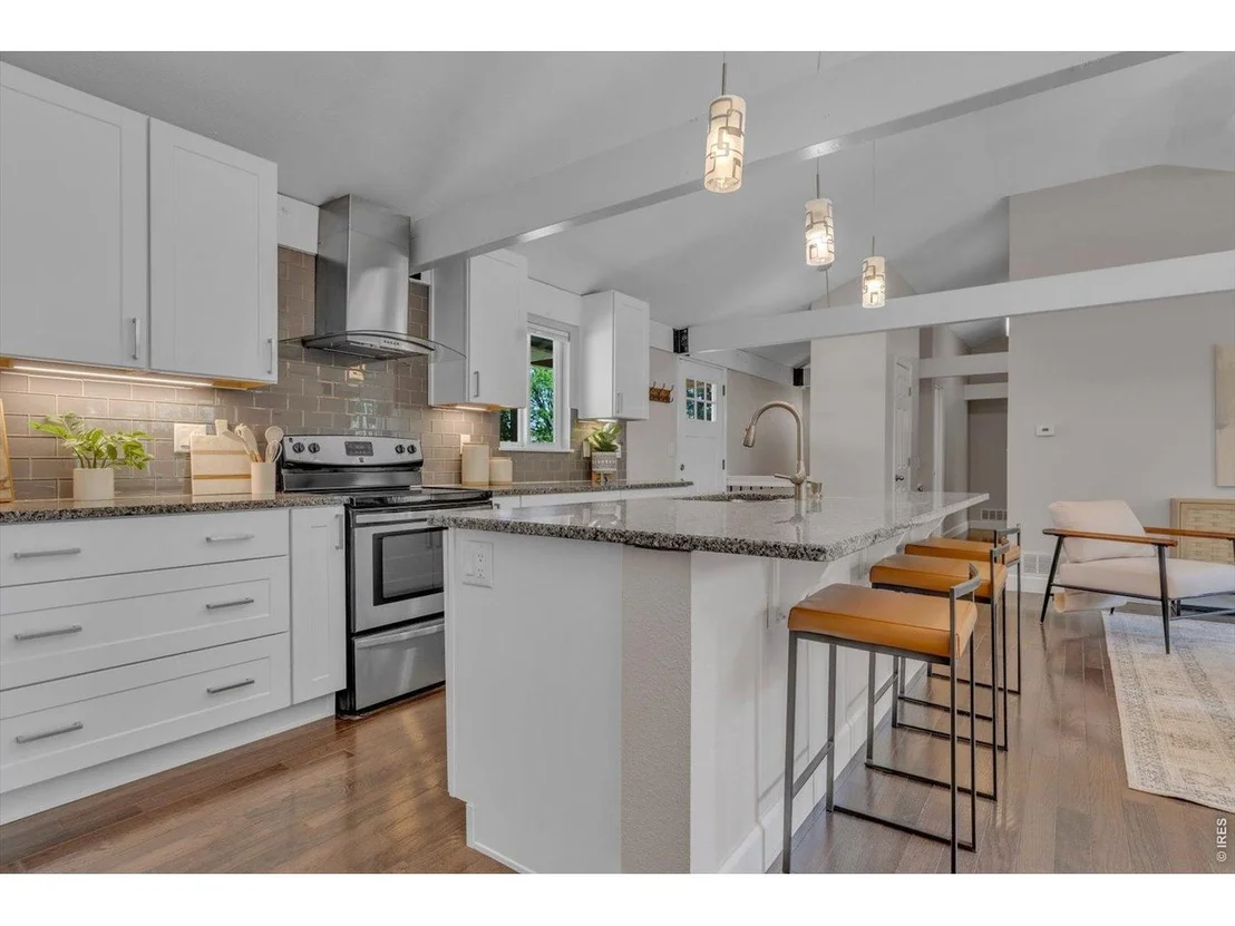 Photo of 1490 Chambers Dr
