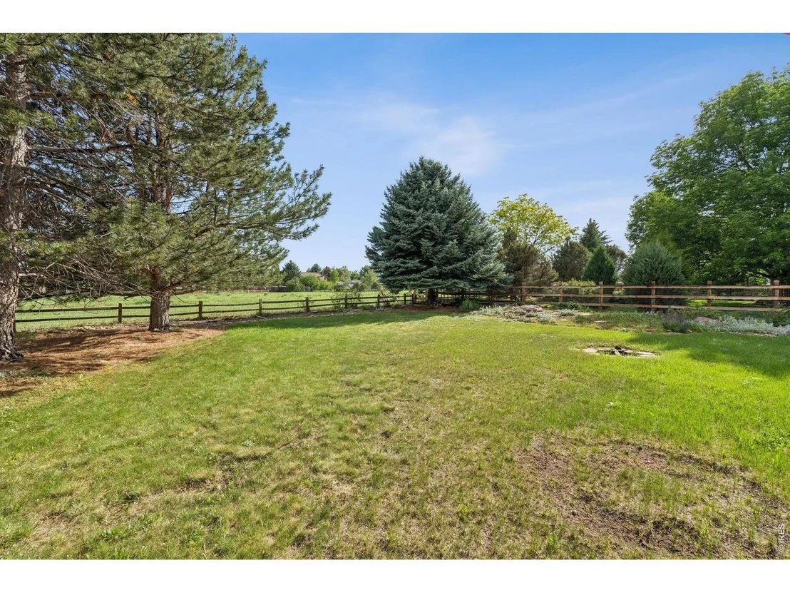 Photo of 6852 Peppertree Dr
