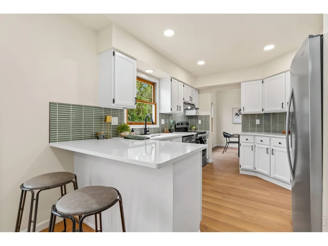 Photo of 3304 Collins Ave