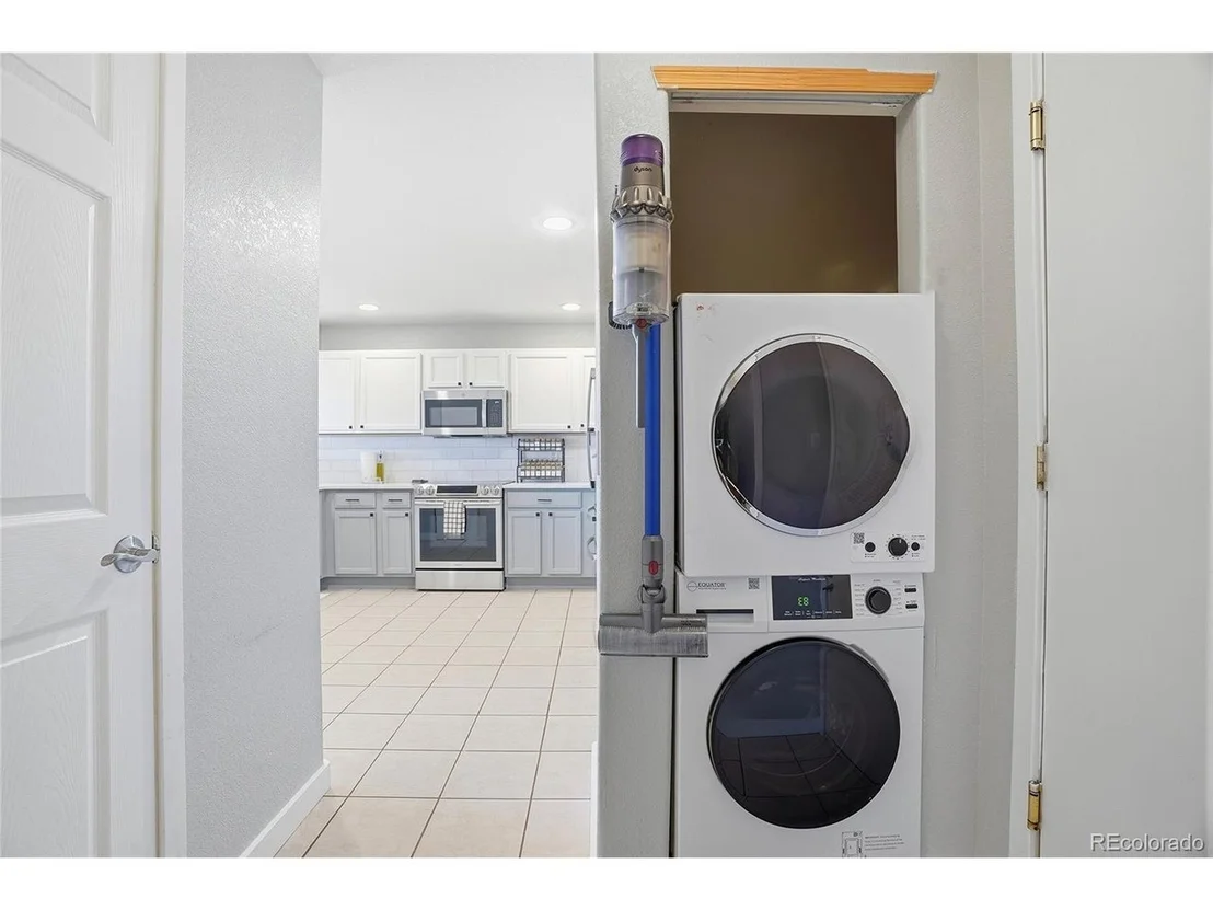 Photo of 10521 Taylor Ave
