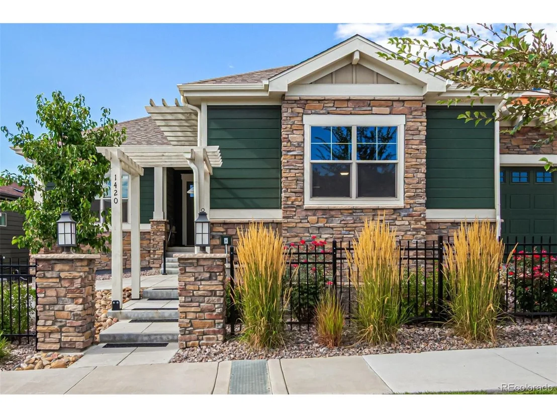 Photo of 1420 Lanterns Ln