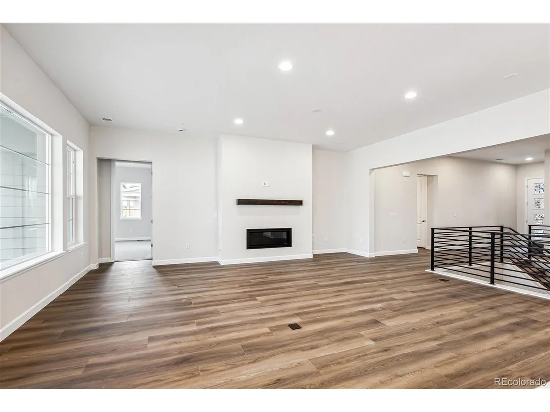 Photo of 5451 Riverbend Ave
