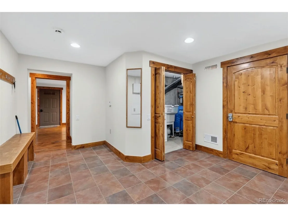 Photo of 54 Lakeview Dr