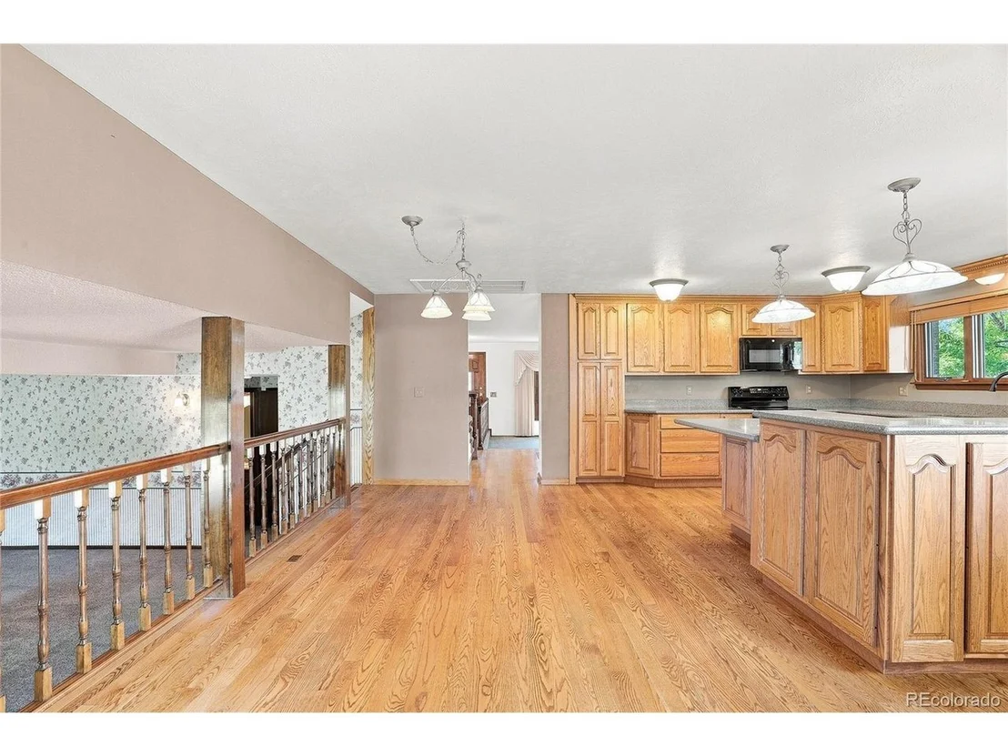 Photo of 4641 W 108th Pl