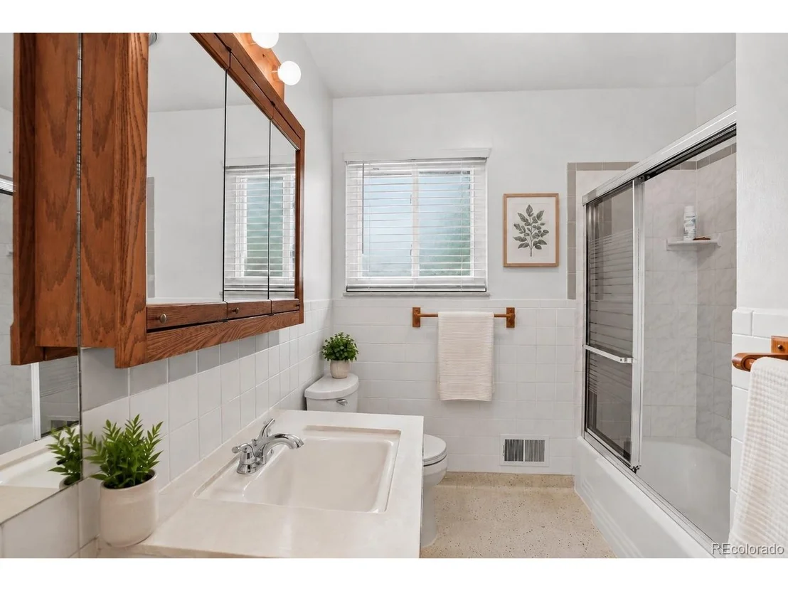 Photo of 343 Melody Dr