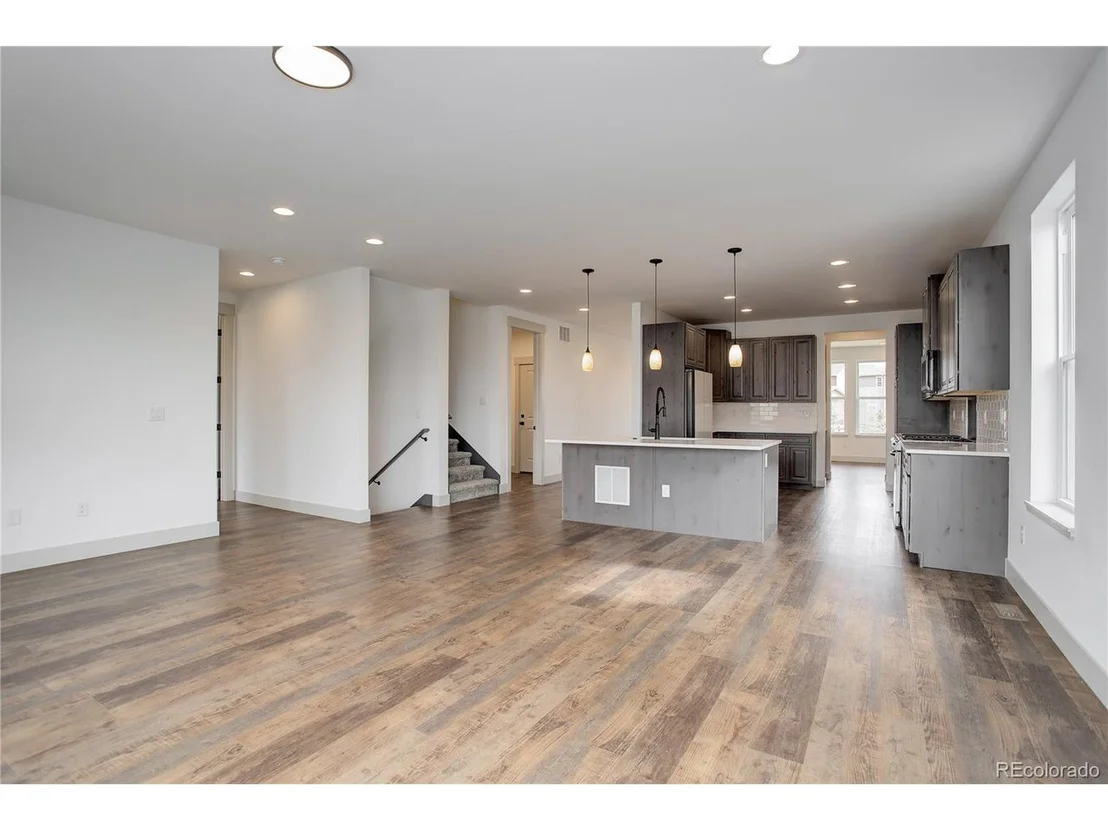 Photo of 9377 Iron Mountain Way