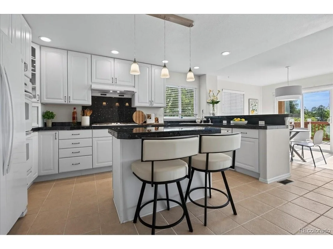 Photo of 6058 Rogers Cir