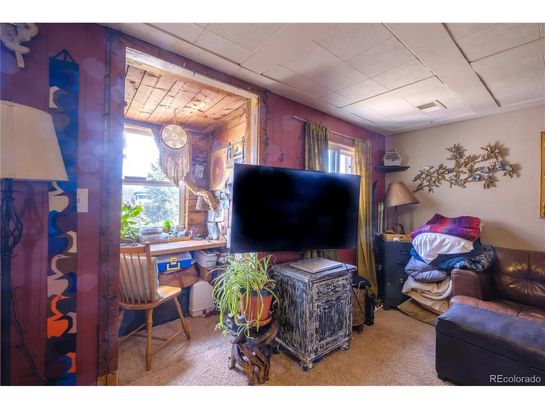 Photo of 102 Fraser Ave