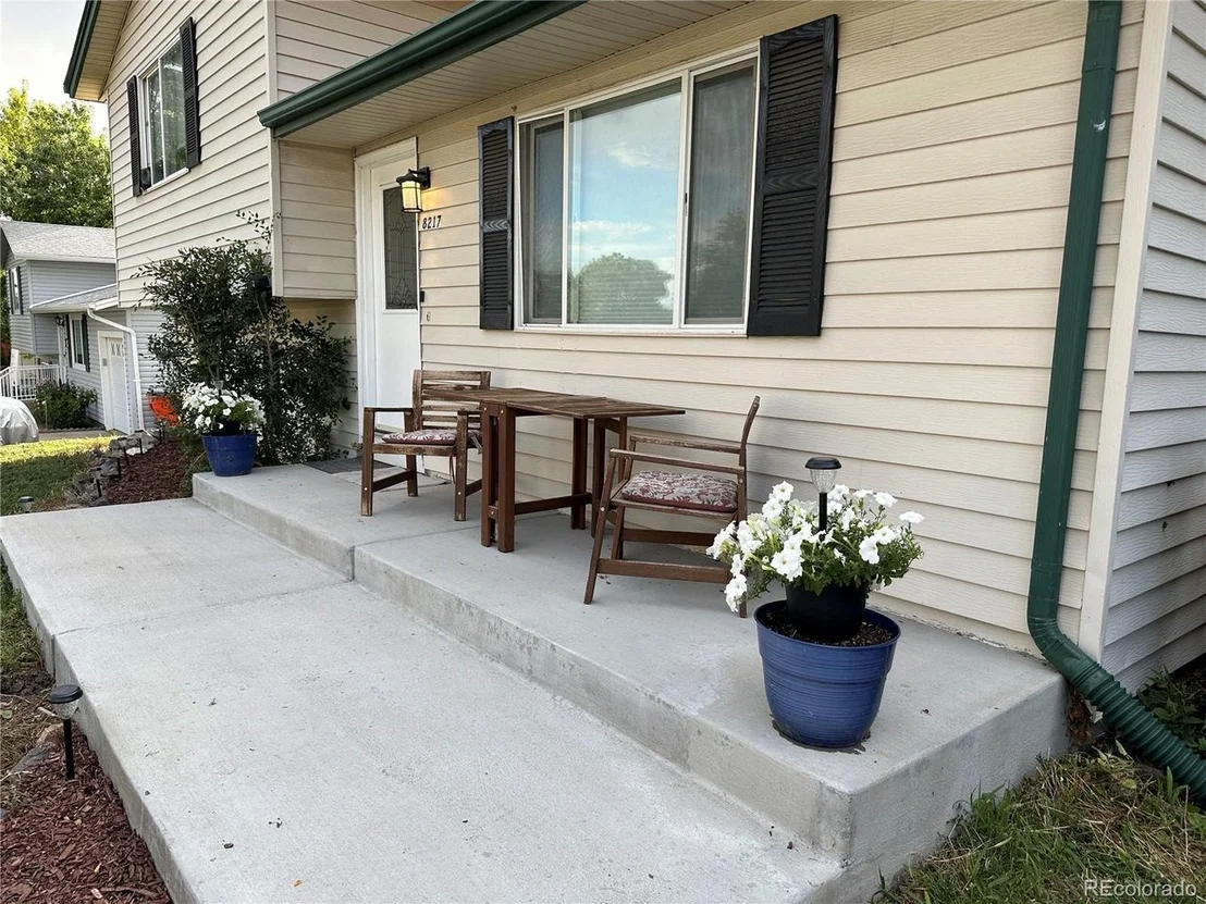 Photo of 8217 Explorador Calle