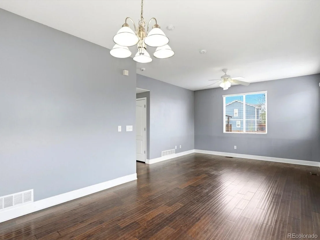 Photo of 10059 Dillon Cir