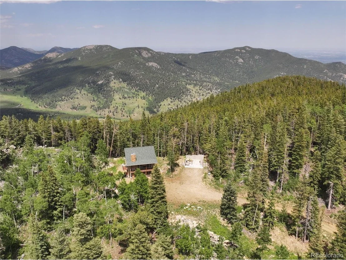 Photo of 1555 Three Peaks Rd