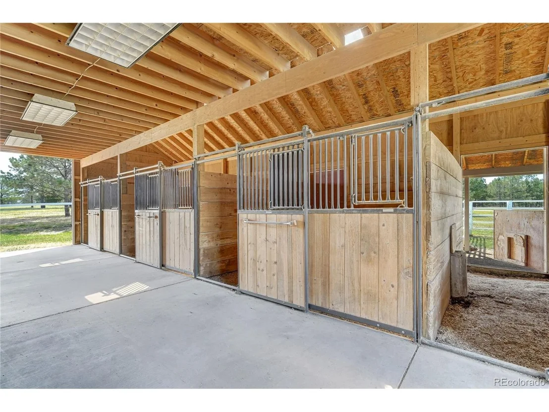 Photo of 18820 Saddle Blanket Ln