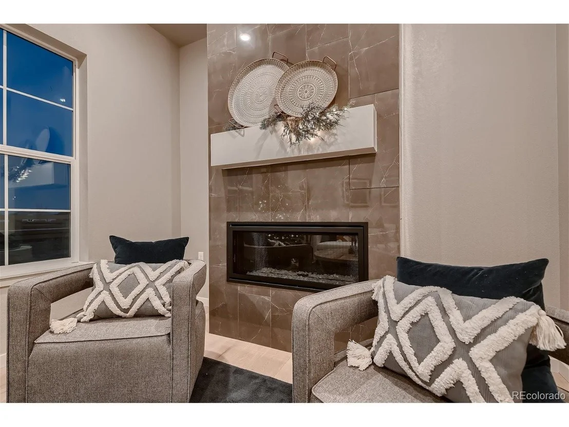 Photo of 895 Quarry Cir