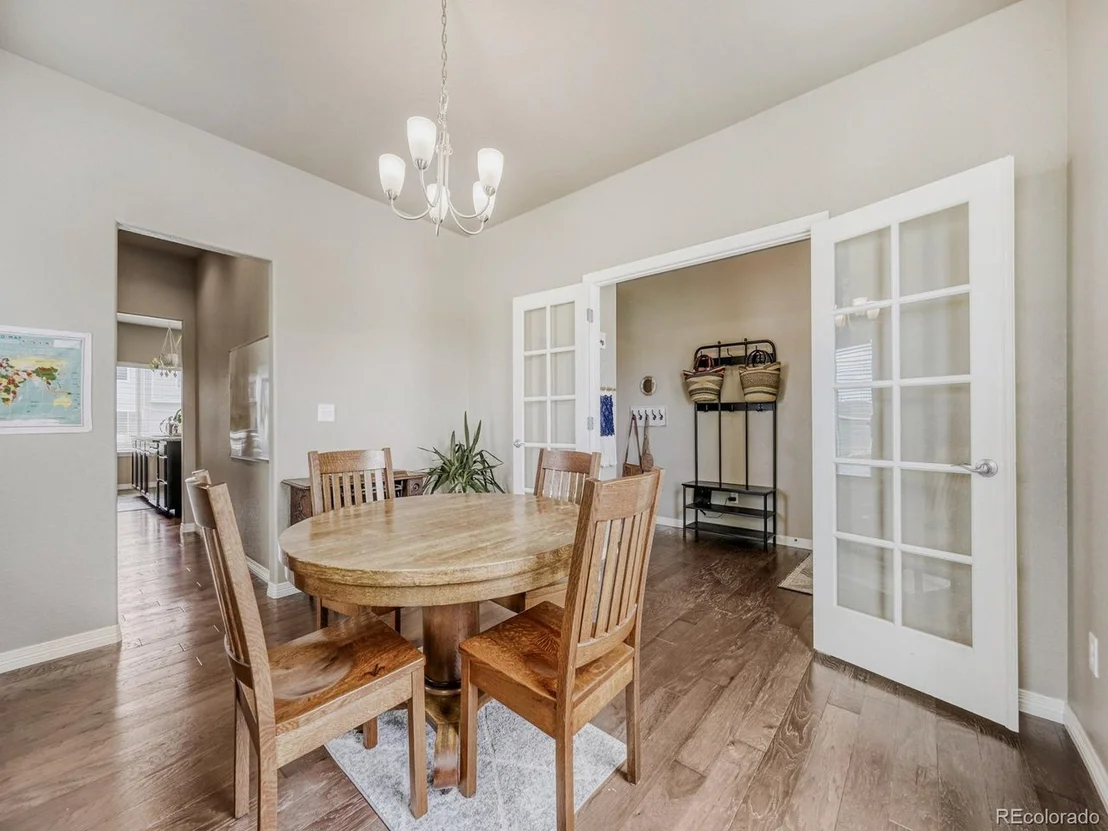 Photo of 503 Mount Rainier St