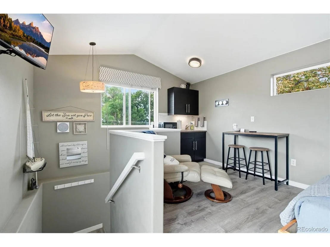 Photo of 7861 Robin Ln