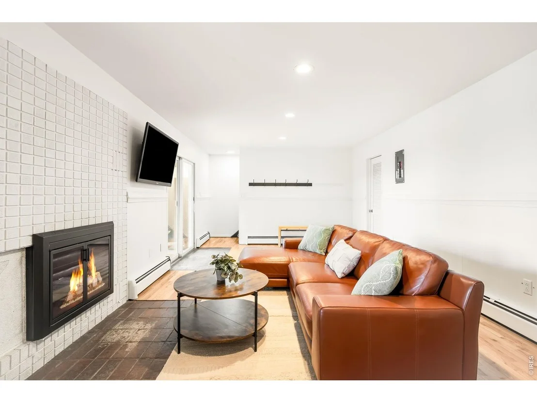 Photo of 300 Forest Ave