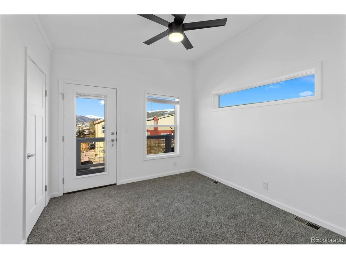 Photo of 162 Brooklyn Cir