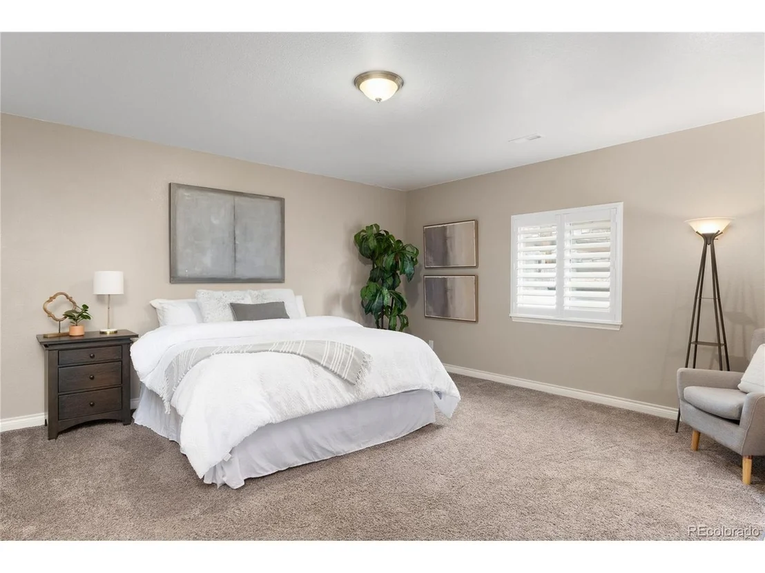 Photo of 8478 Rogers Loop