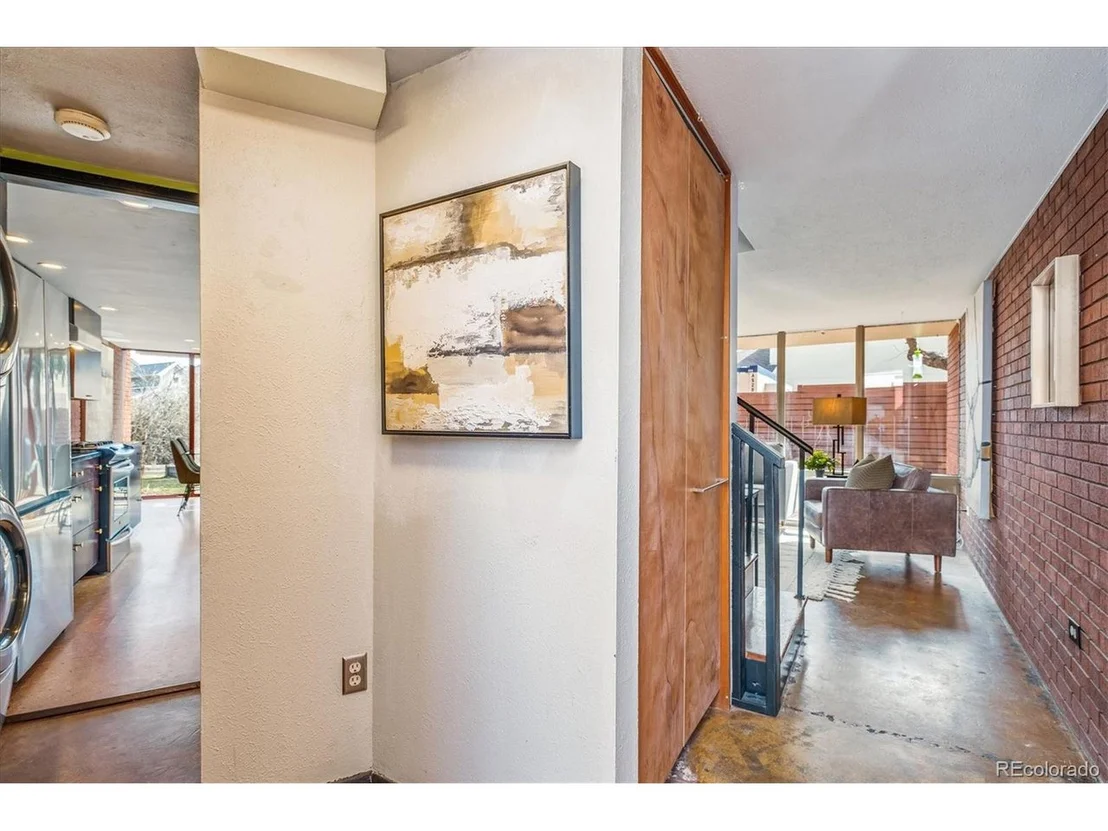 Photo of Unit 3 at 2950 Broadway St
