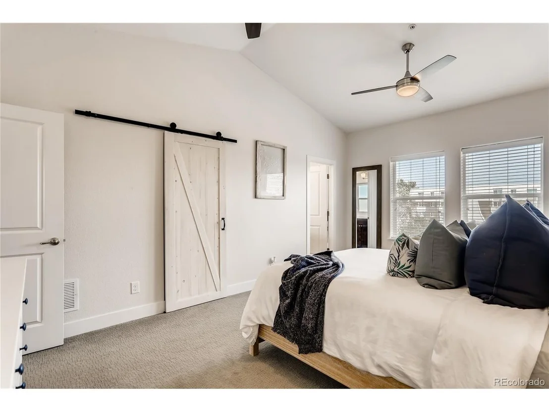 Photo of Unit B at 6780 Meade Cir