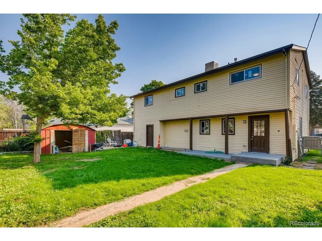 Photo of 725 Lansing St