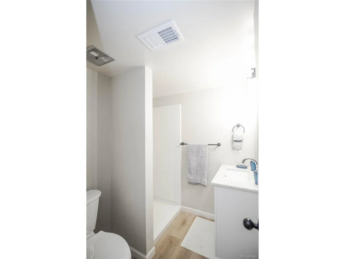 Photo of 17657 E Prentice Cir