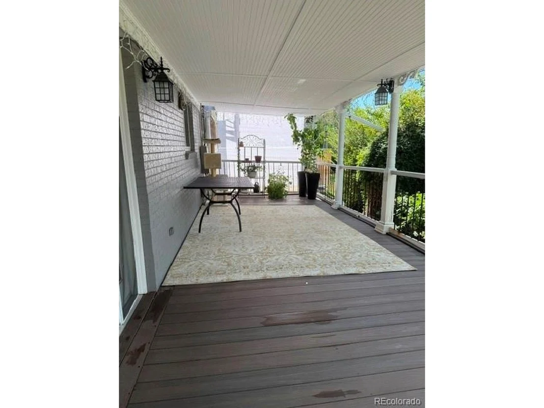Photo of 11049 Melody Dr
