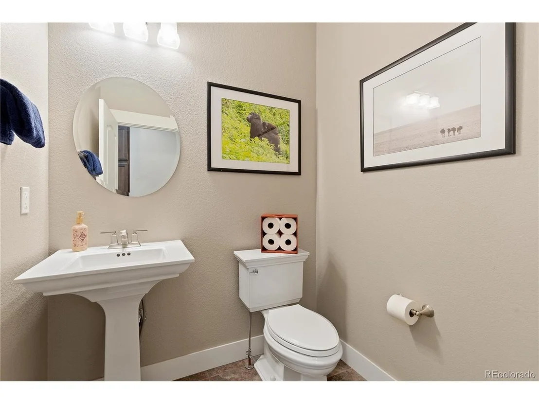 Photo of 1395 Gore Cir