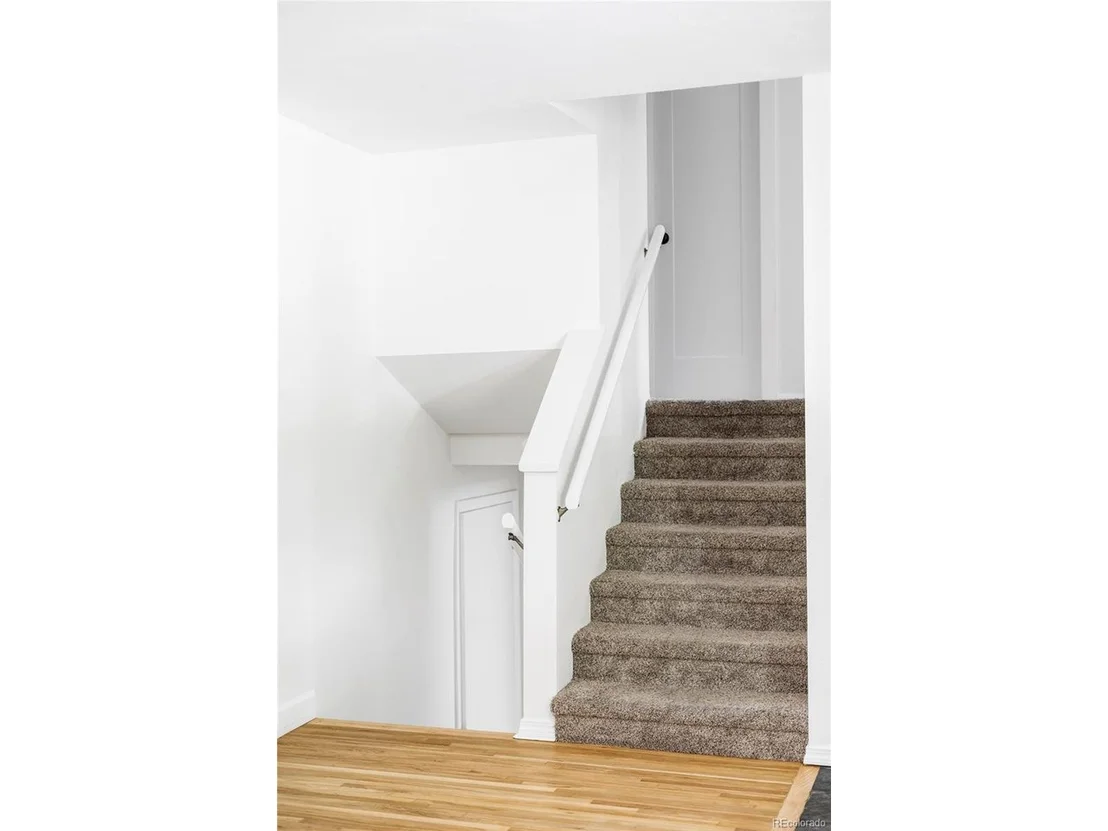 Photo of 6563 Iris St