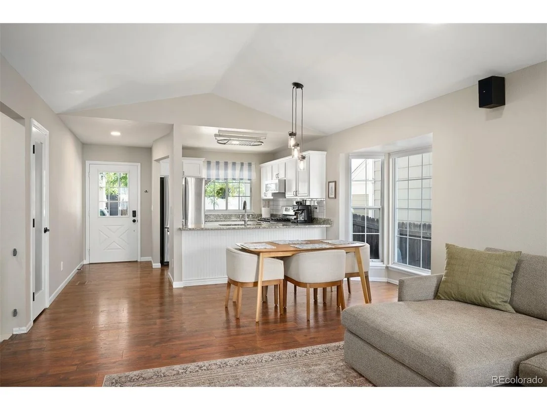 Photo of 1010 Mercury Dr