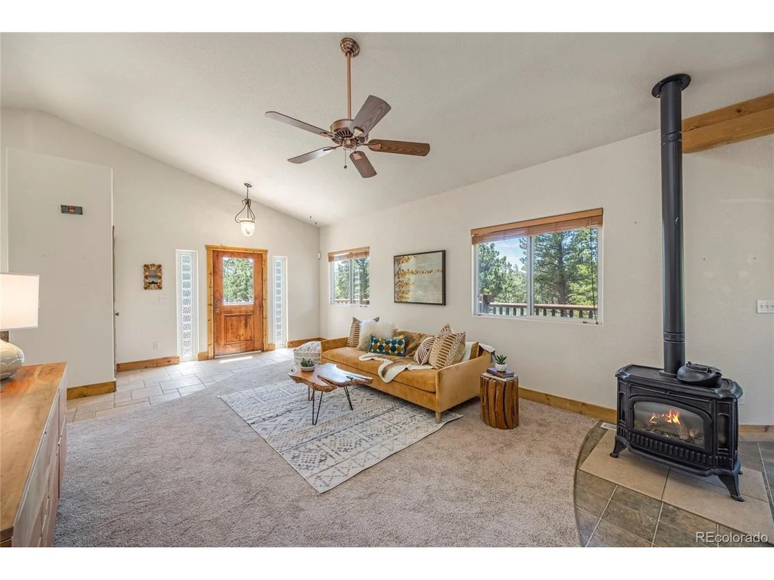 Photo of 67 Aspen Ln