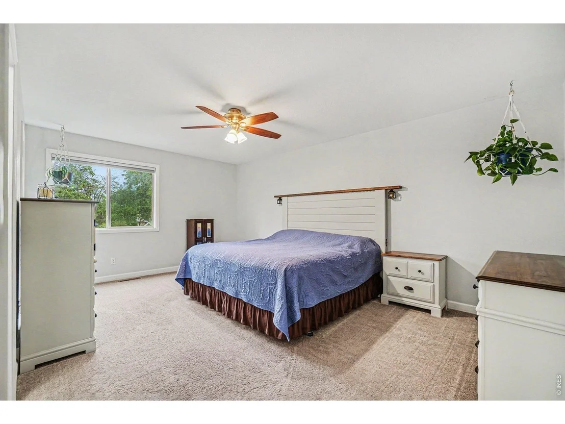 Photo of 1404 Willow Dr