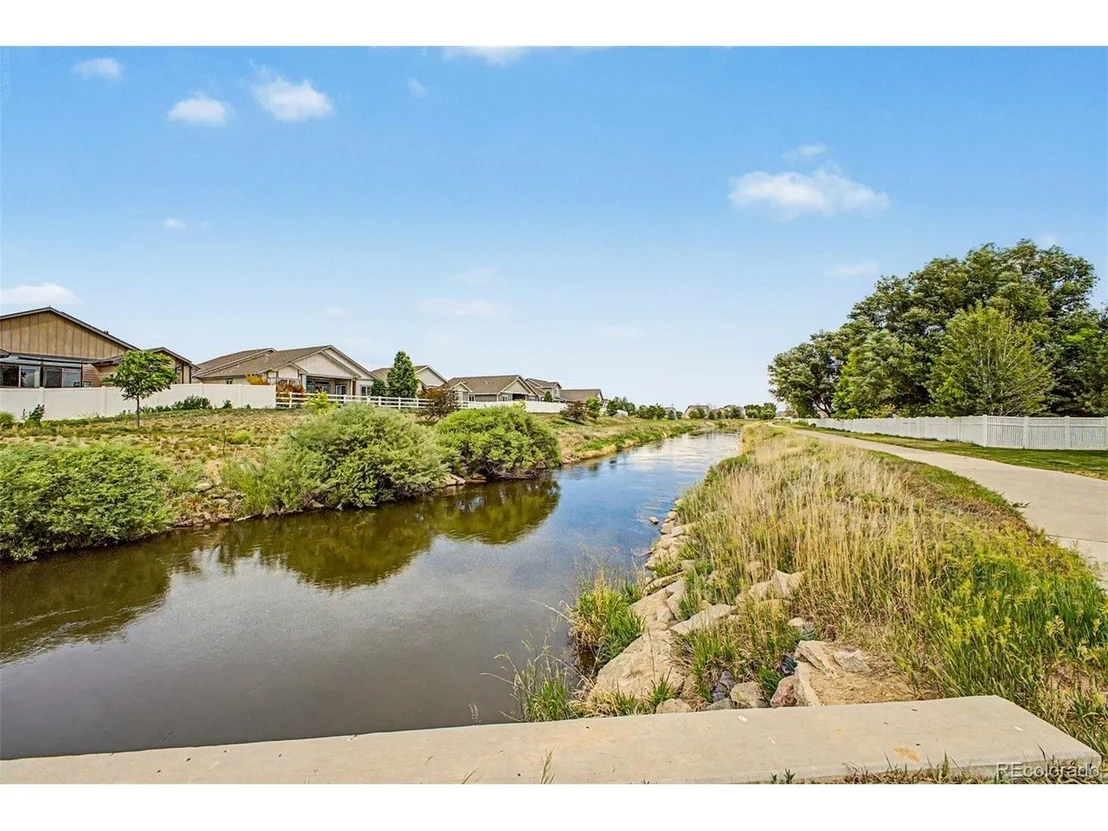 Photo of 652 Sundance Dr
