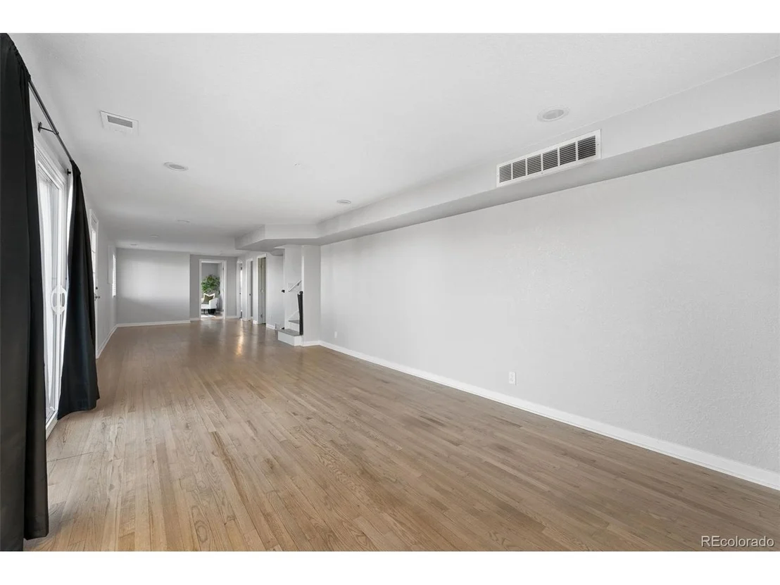 Photo of 9539 Grandview Ave