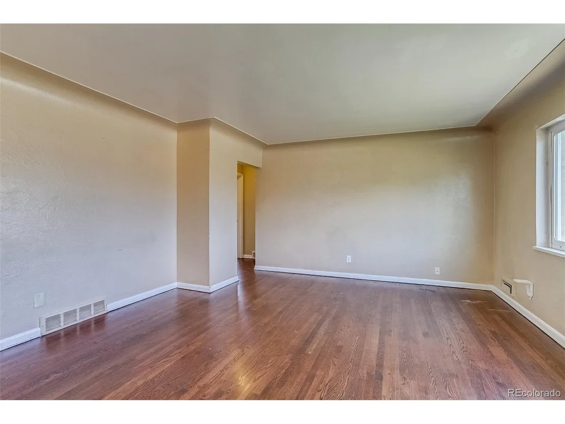 Photo of 3685 Jasmine St