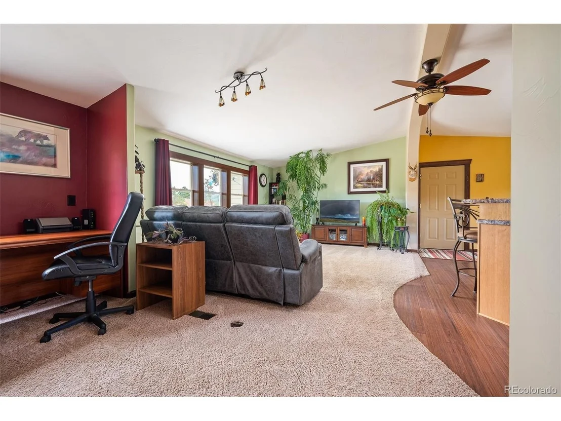 Photo of 327 County Road 5212