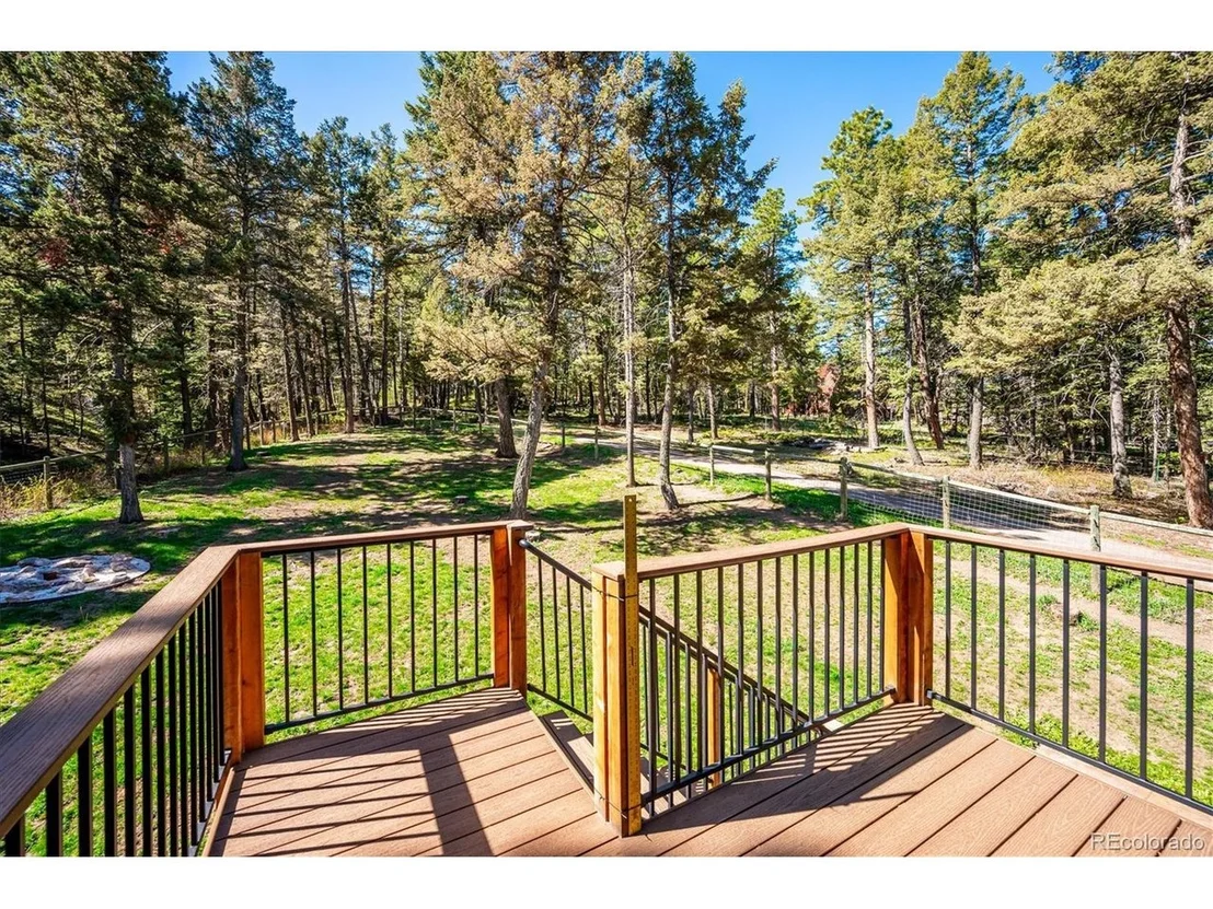 Photo of 25357 Snyder Ave