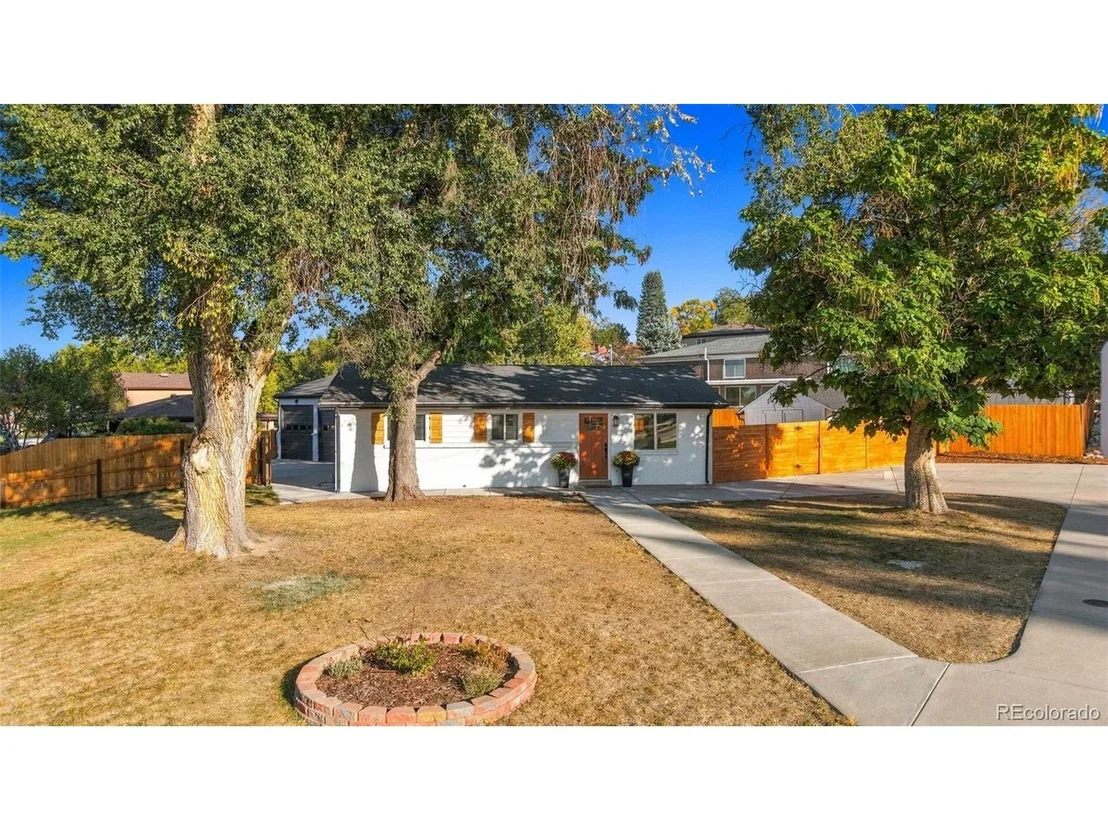 Photo of 5590 Clear Creek Dr