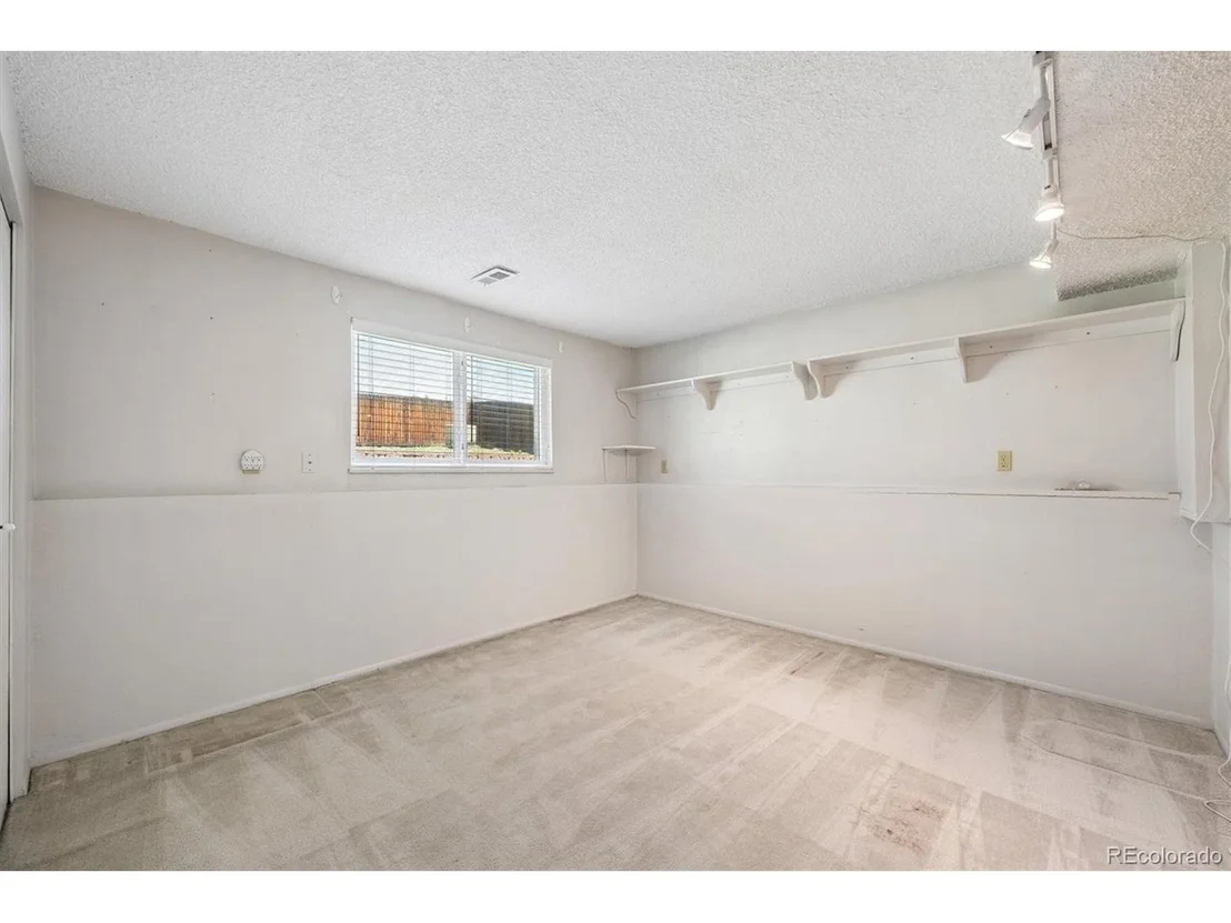 Photo of 13043 King Cir