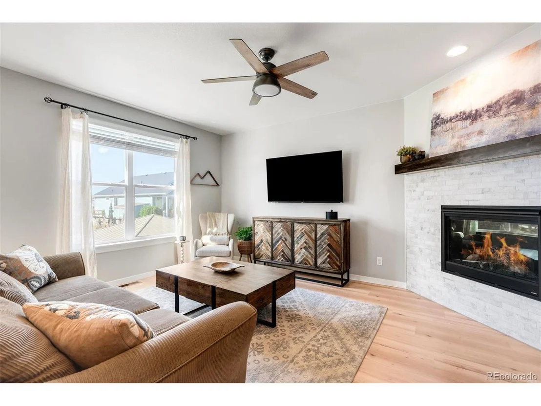 Photo of 353 Mount Rainier St