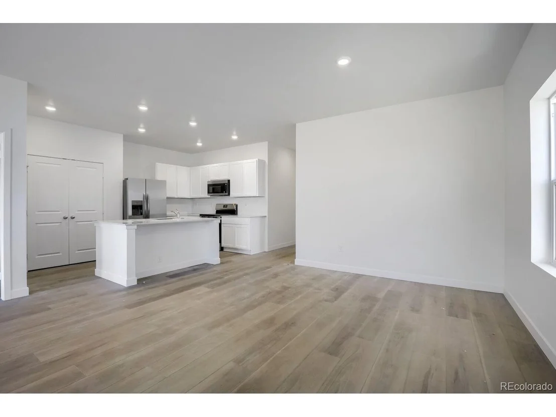 Photo of 1662 Drumming Dr