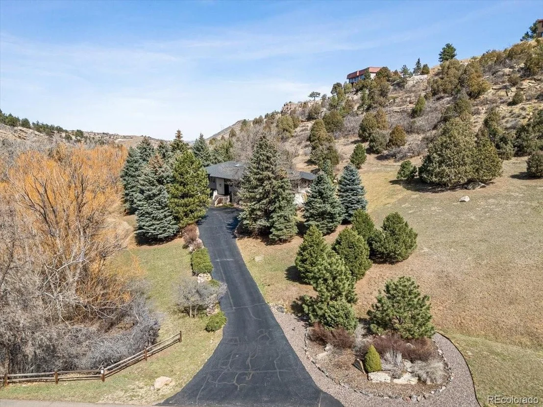 Photo of 5852 Willowbrook Dr