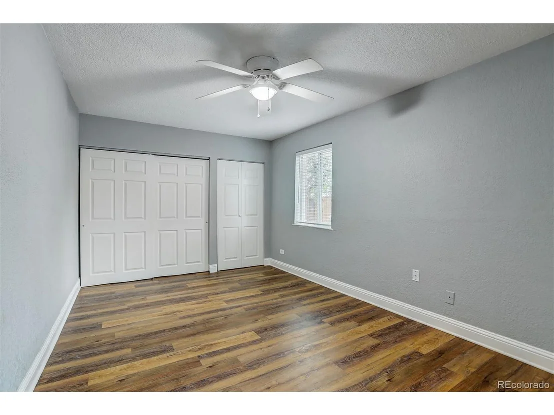 Photo of 2221 W Custer Pl