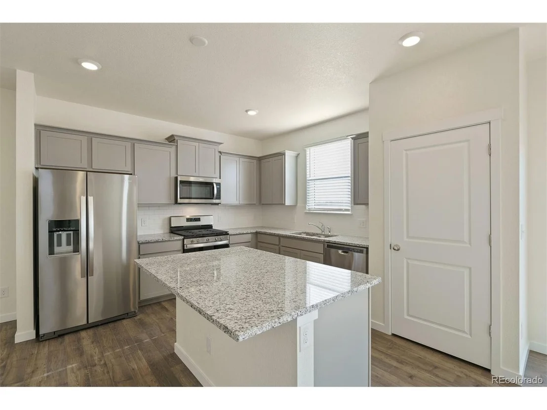 Photo of 907 London Way
