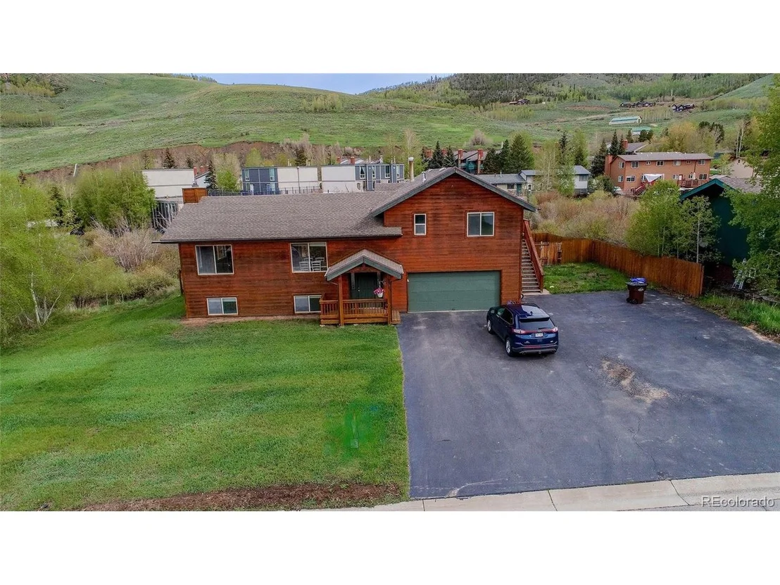 Photo of 231 Alpine Rd