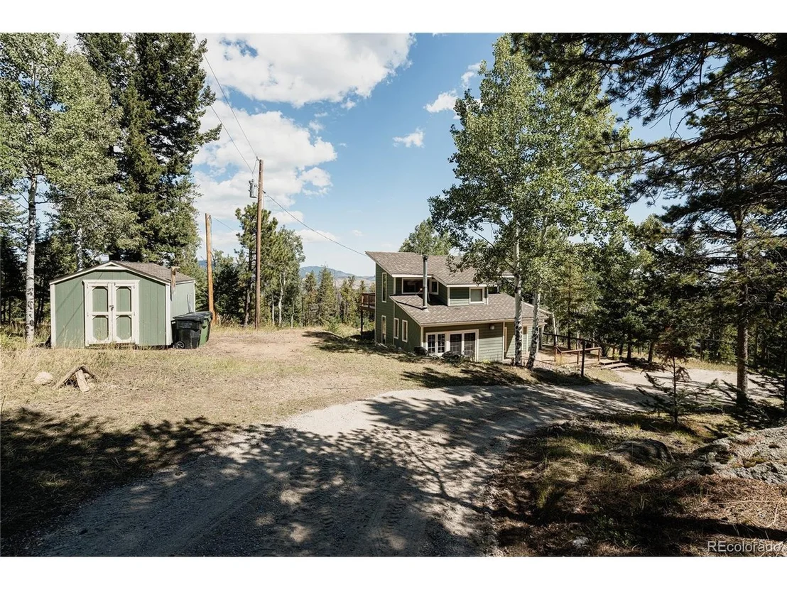 Photo of 190 Circle Dr