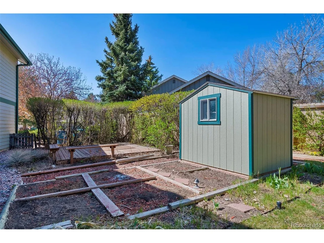 Photo of 8797 Iris St