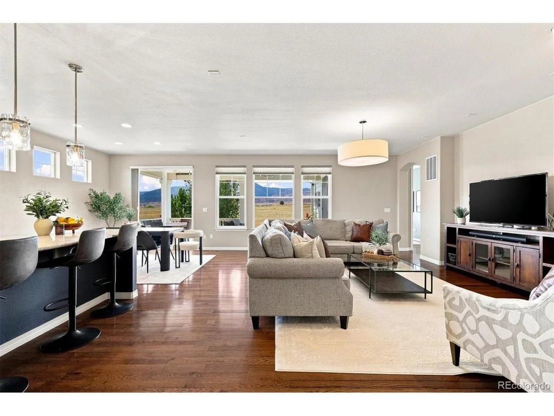 Photo of 9437 Iron Mountain Way
