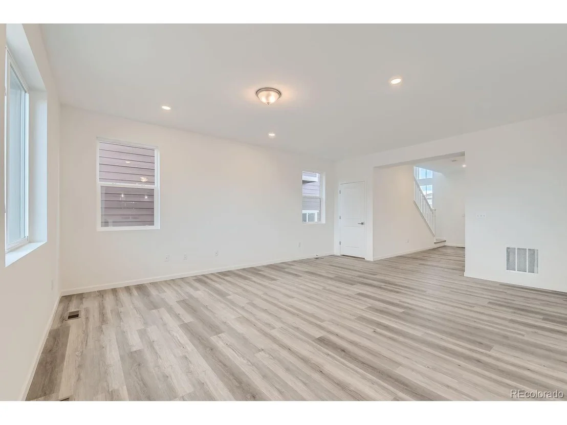Photo of 856 Sunflower Dr